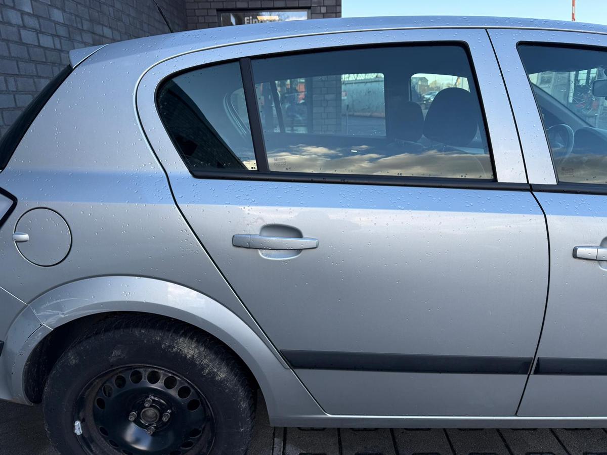 Opel Astra H original Tür hinten rechts Z157 Starsilber Rohbau BJ04